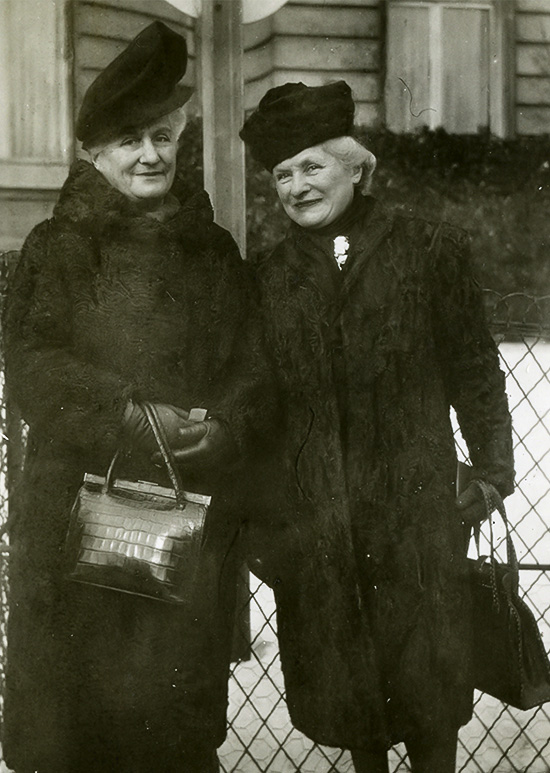 Lilice Baumann & Jeanne Salomons-January 1945 Paris copy